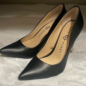 Katy Perry black heels
